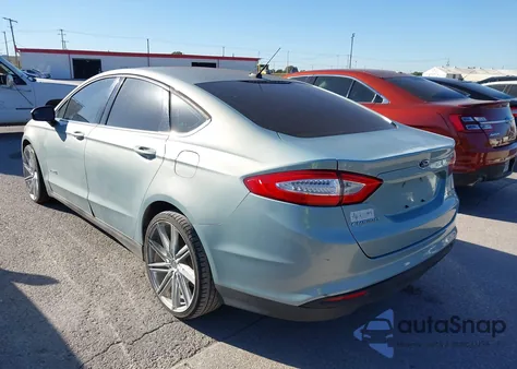 2014 Ford Fusion Hybrid S from USA, damaged, VIN 3FA6P0UU5ER184271